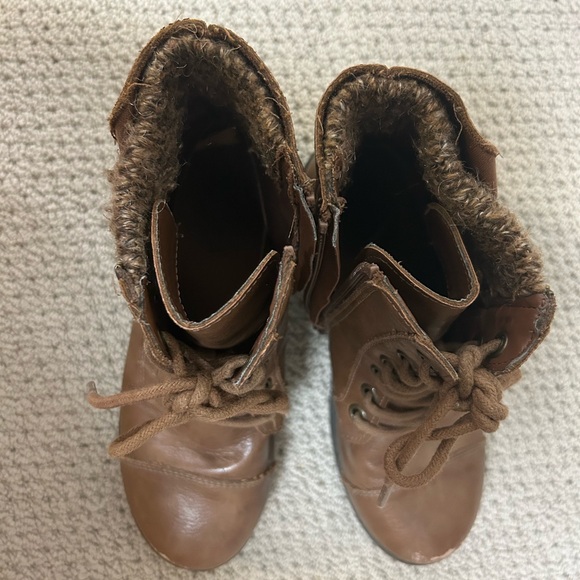 2/$20❤️- BOOTS | Kids (girls) zip up boots size 2 - Picture 5 of 6